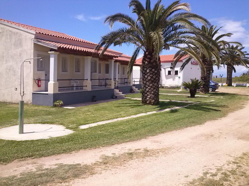 Liberty'S Studios Almiros Beach Zimmer foto